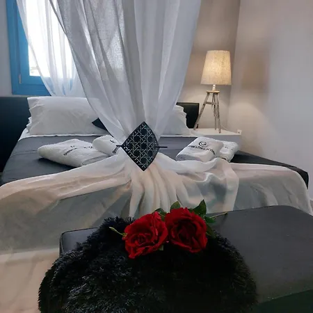 George's Point Of View * Naousa (Paros)