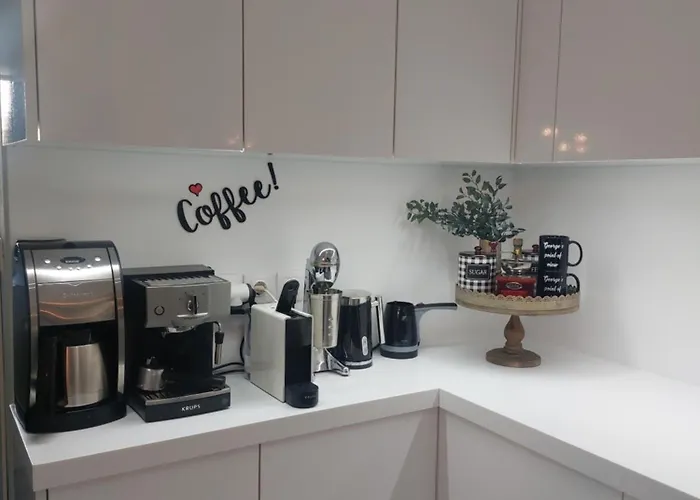 公寓 George's Point Of View 纳乌萨