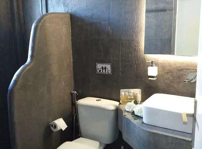 公寓 George's Point Of View 纳乌萨