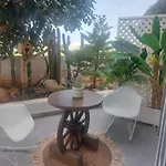 Διαμέρισμα George's Point Of View