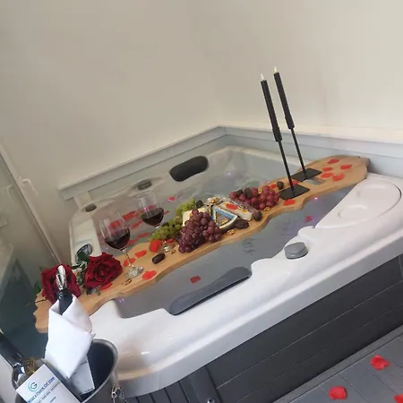 George's Point Of View Naousa (Paros)