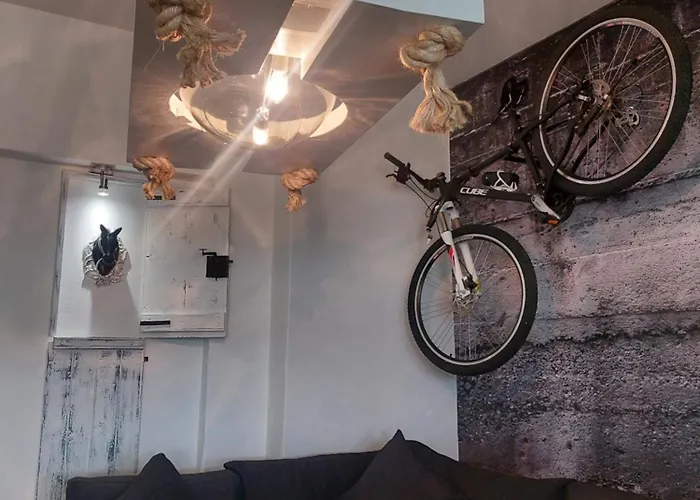 George's Point Of View * ناوسا